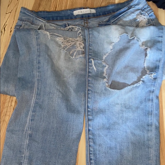 Woman’s jeans - Picture 2 of 3